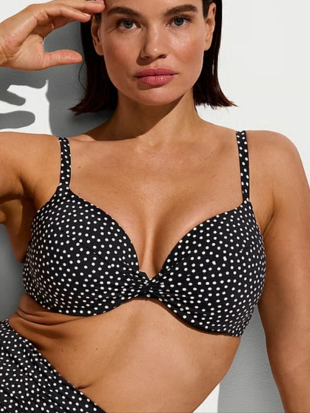 Victoria's Secret Swim Twist Push-Up Bikini Top Sz 32DDD NWT